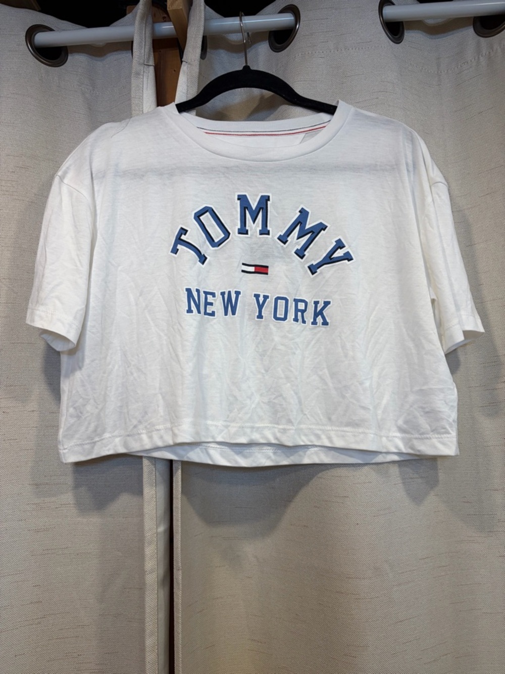 Tommy Hilfiger White Cropped Tee